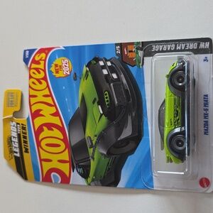 Hot Wheels Car - Mazda HX-5 Miata - HW Dream Garage